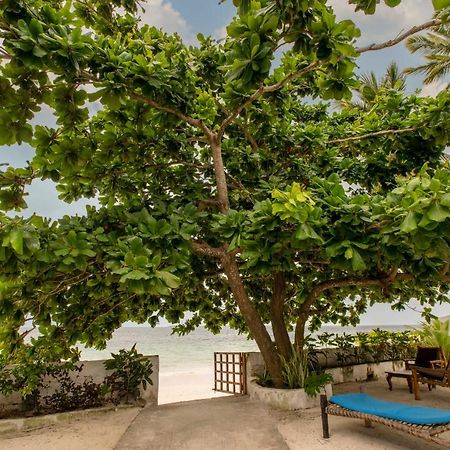 Uroa Beach Lodge Luaran gambar