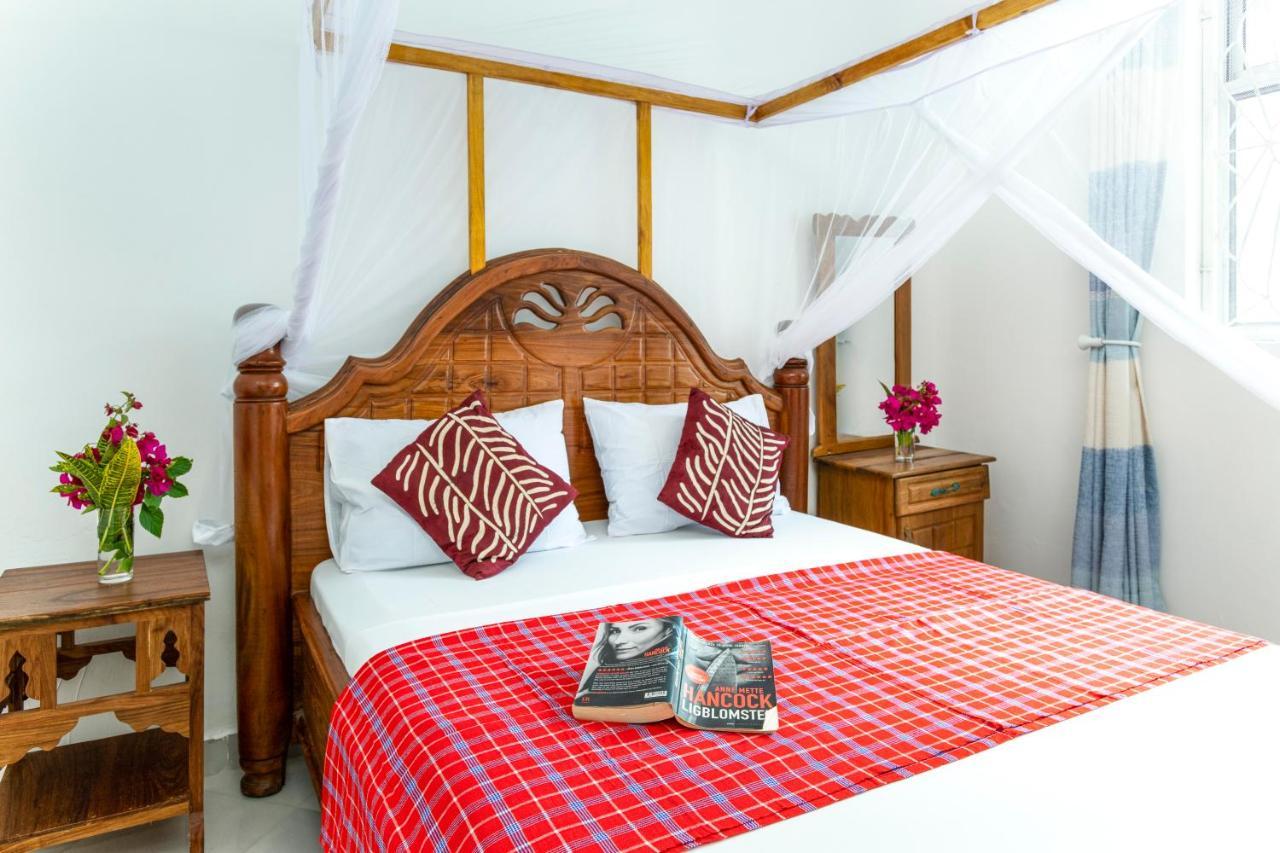 Uroa Beach Lodge Luaran gambar