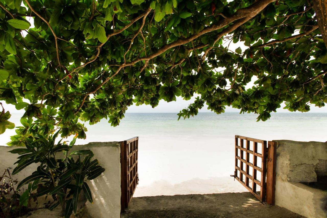 Uroa Beach Lodge Luaran gambar